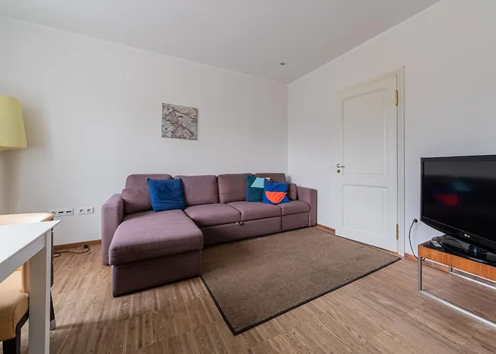 P32 - Boutique Center *