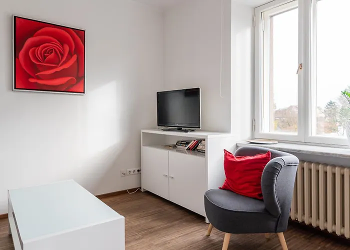 P32 - Boutique Center *