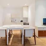 Appartement P32 - Boutique Center