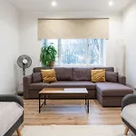 Appartement P32 - Boutique Center *